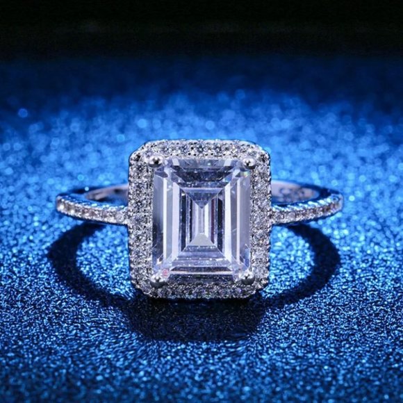 New* 925 Silver Emerald Cut White Sapphire Ring - Picture 3 of 9